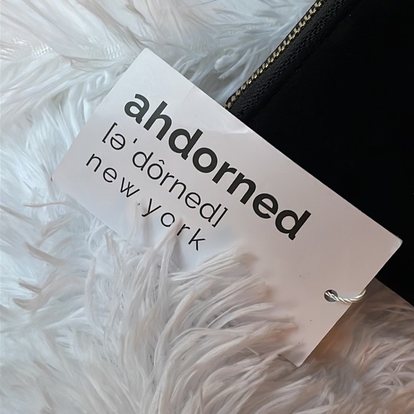 Ahdorned New York Faux Suede Triple Compartment Zip Closure Wallet Black - Picture 2 of 8